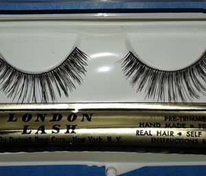 Vintage Unworn 1960s London Lash Womens Fake Eyelashes